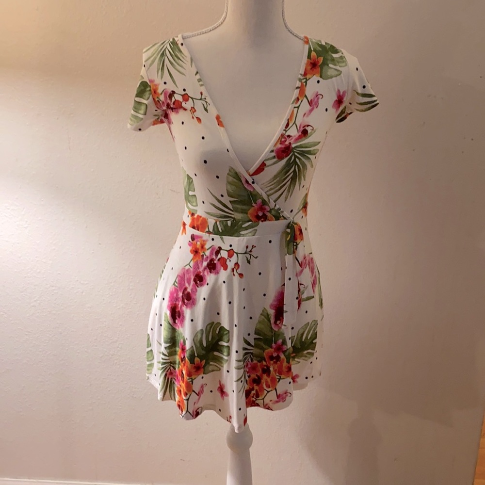 Fashion Nova Romper small